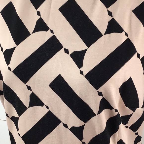 Trina Turk stretch knit geo pattern sheath dress M - Picture 3 of 14